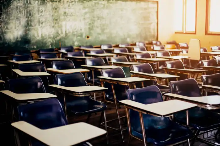 🔥 Classroom With Desks And Chairs Chalkboard Background HD Images | CBEditz