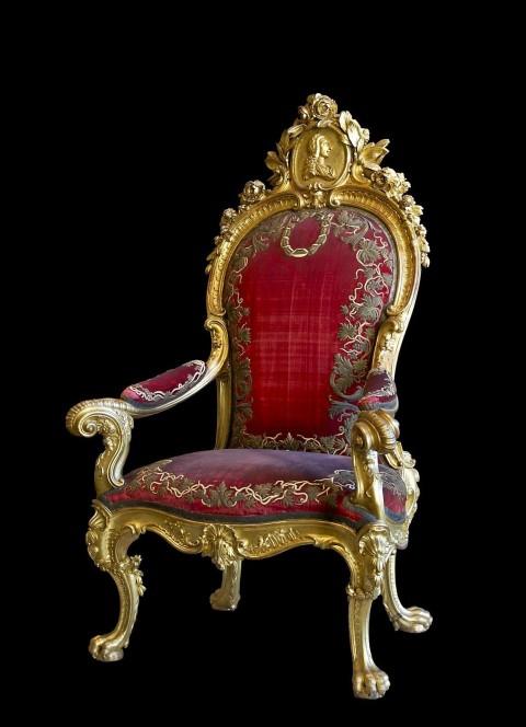 Royal Chair Background Wallpaper