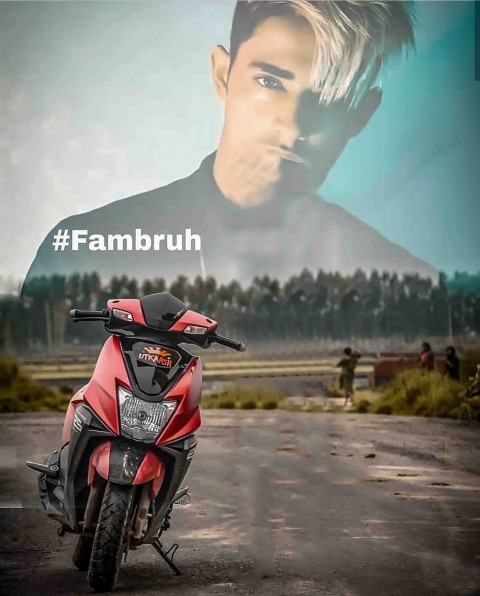 Scooty CB Background With Danish